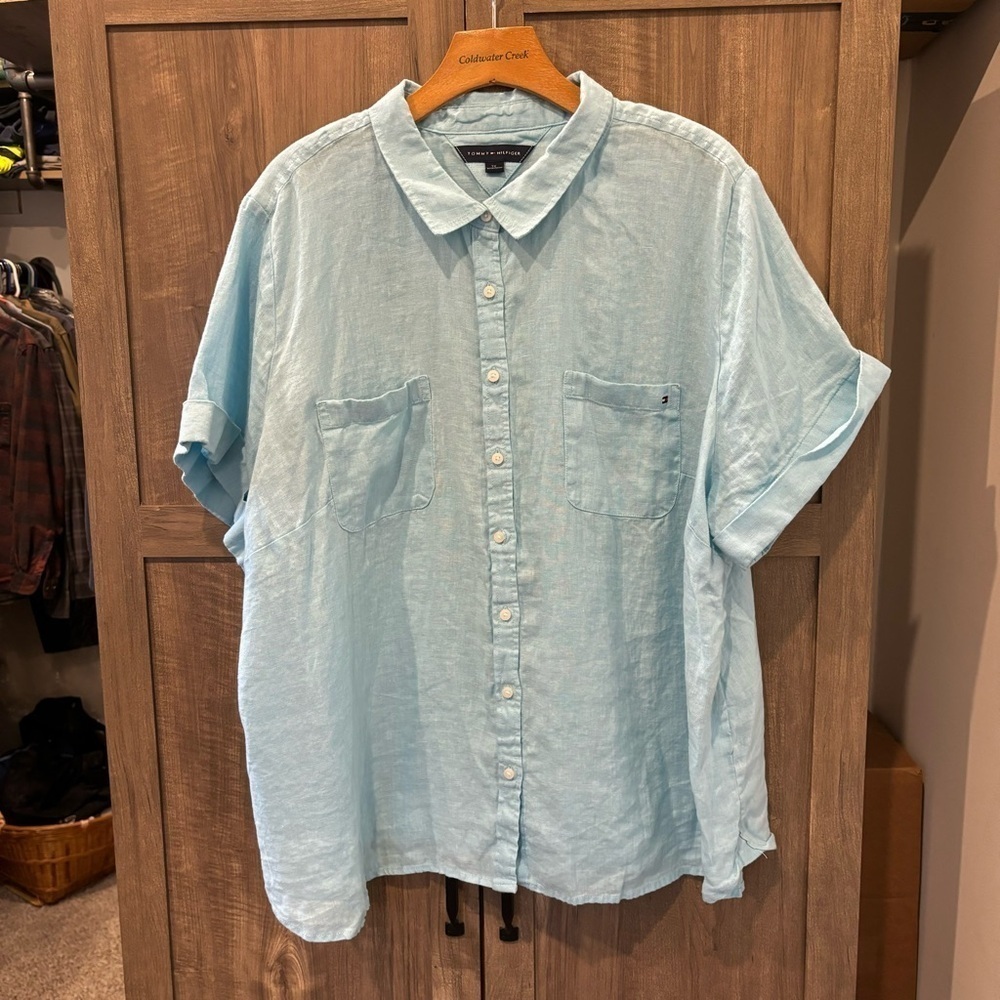 NWOT Light Blue Women's Button-Up Shirt - Picture 2 of 10